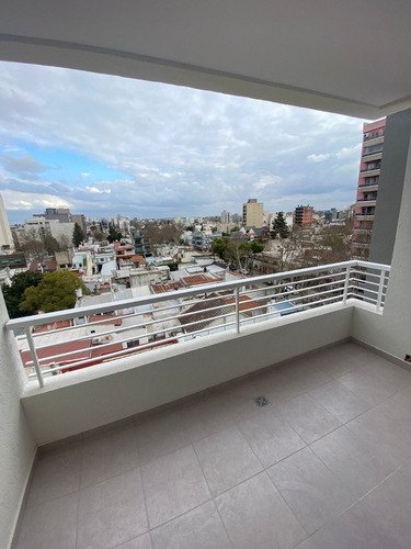 Imagen 12 de 13 de En Venta En Excelente Ubicacion Semipisos 2 Amb En Edif C/ Balcon Y Coch. Opcionales En Lanus O (019)