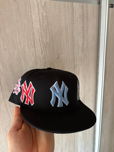 Gorra New Era Supreme New York Yankees Kanji Fitted 59fifty Negro 7 3/8 (58.7cm)