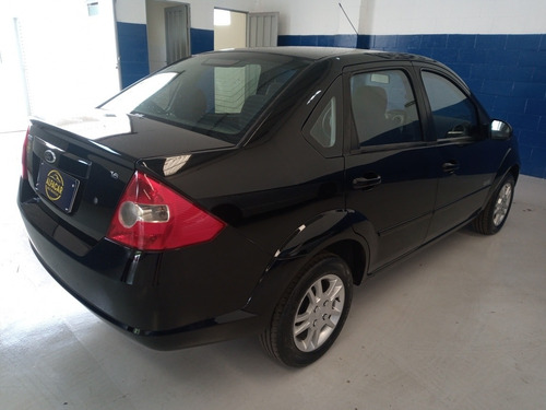 Ford Fiesta Sedan 1.6 4p Class Flex