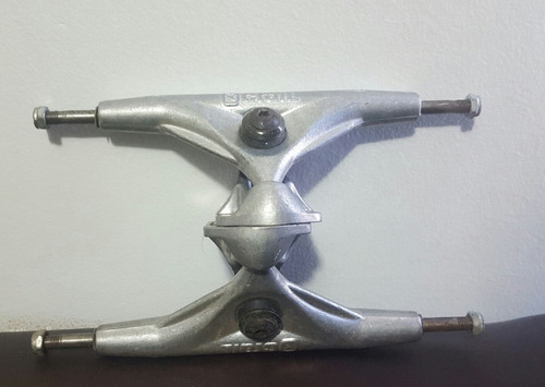 Imagem 1 de 2 de Truck Skate Longboard Speed Crail 180mm