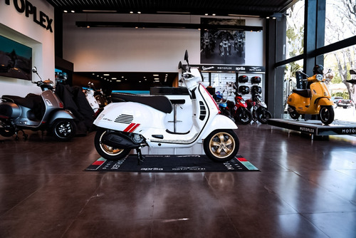 Imagen 6 de 18 de Vespa Gts Super 300 Racing Sixties Disponible Ya