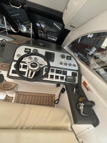 Lancha Phantom 375 Ht C/ 2 X Volvo D4 300 Hp Diesel Ano 2016