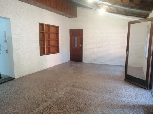 Se Vende Casa En Ph De 2 Dormitorios - Barra De Carrasco