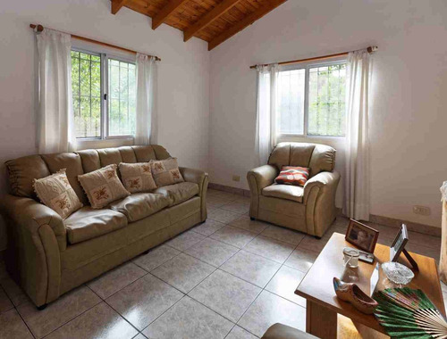 Oportunidad - Lote De 7.275 M² Con Casa Y Pileta