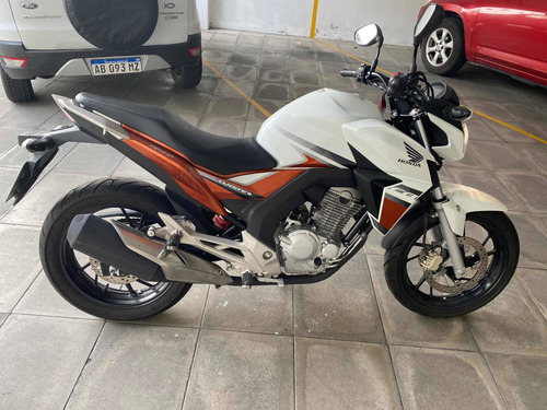 Honda Cb Twister 250 Con 620 Km Unico Dueño