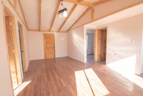 Venta Parcela Con 2 Casas (66317)