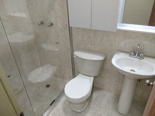 Imagen 11 de 19 de Angela Betancourt Alquila Apartamento En El Trigal Norte Valencia Ata- 04125067379 04244900499