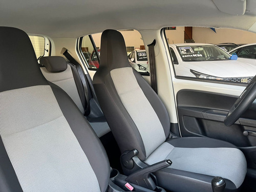 Volkswagen Up! UP! TAKE 1.0 TOTAL FLEX 12V 5P