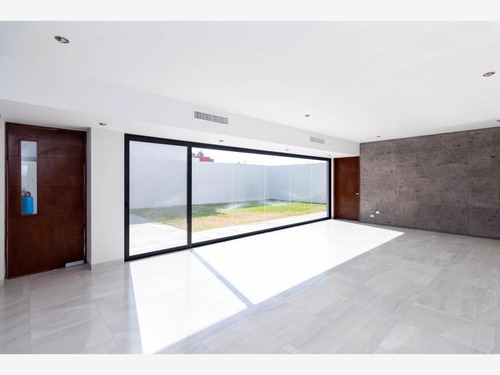 Imagen 5 de 12 de Casa Sola En Renta Las Trojes
