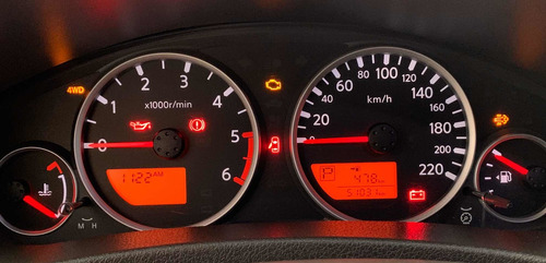 Nissan Frontier 2.5 Sv Attack Cab. Dupla 4x4 Aut. 4p 2015