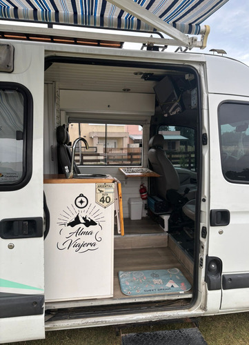 Motorhome Renault Master Dsi 2.5 Techo Alto
