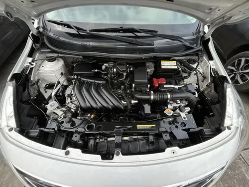 Nissan Versa Drive 2020