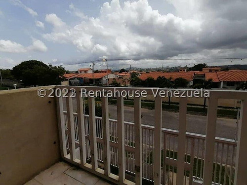 En Venta Acogedor Y Confortable Apartamento Tipo Estudio, Maritza L. Luminoso, Ventilado, Con Agradable Vista Panoramica, 2 4 6 3 4 1 Cuenta Con Sala De Fiesta.