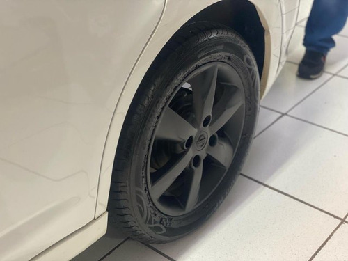 Nissan Tiida Tiida 1.8 SL 16V FLEX 4P MANUAL
