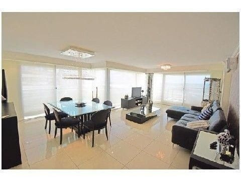 Apartamento En Alquiler Por Temporada De 3 Dormitorios En Playa Brava