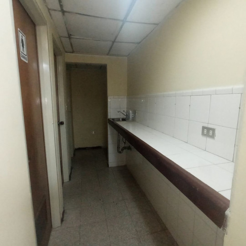 Imagen 16 de 20 de Alquiler Edificio Comercial Bello Monte 712m2