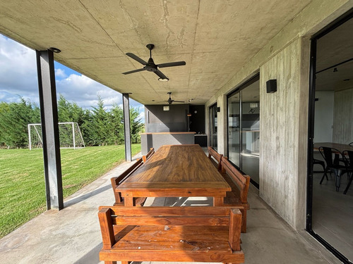 Casa En Venta En El Cantón, Escobar, G.b.a. Zona Norte
