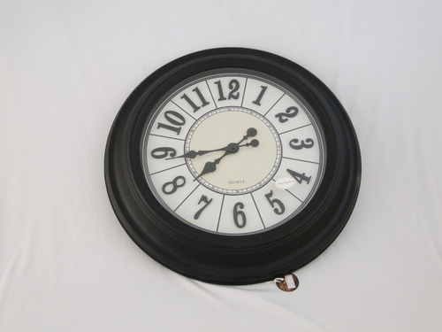 Relógio De Parede Clássico Preto 62cm Diâmetro