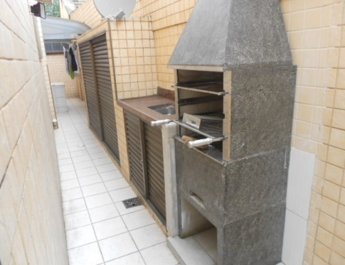 Imagem 13 de 15 de P.praia-sobrado-4 Dorm-2 Suite-piscina-churrasqueira - 500