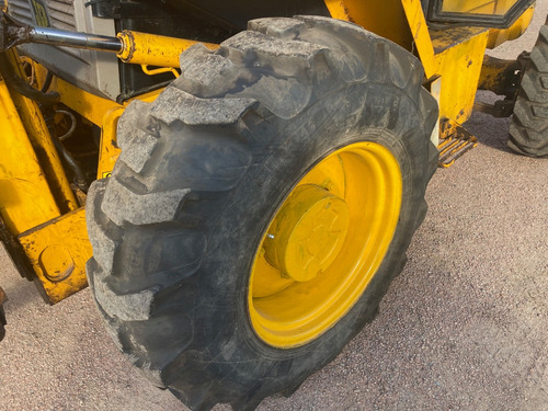 Imagen 15 de 16 de Tracto Elevador Jcb 926