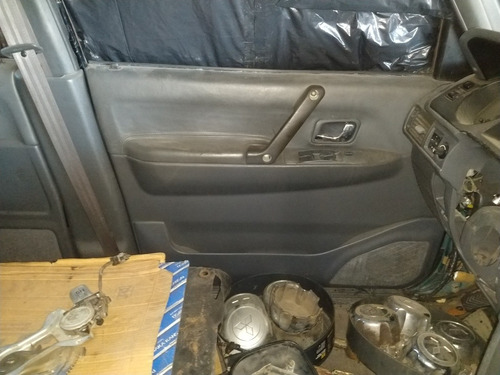Mitsubishi, Toyota Pajero - Hilux Sw4 Suv