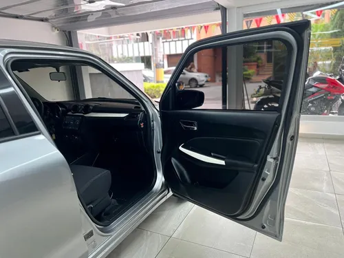 Suzuki Swift Híbrido Mt 2022