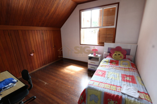 Imagem 13 de 15 de Casa Duplex Com 5 Quartos, Piscina E Churrasqueira No Cônego - 307