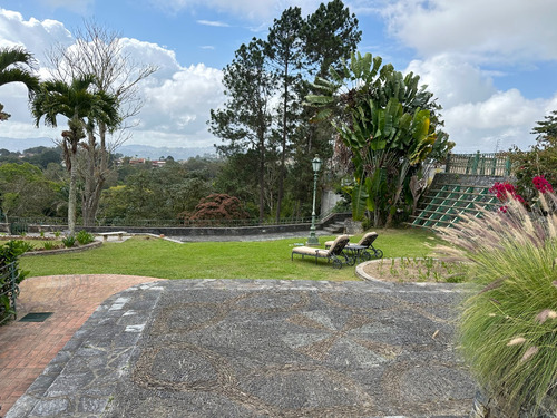 Excelente Casa En Venta En La Lagunita