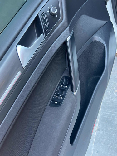 Imagen 19 de 20 de Volkswagen Golf 2018 2.0 Gti Tsi App Connect