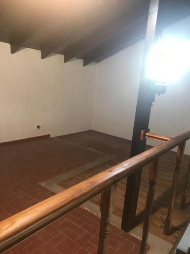 Casa En Venta En Lobos