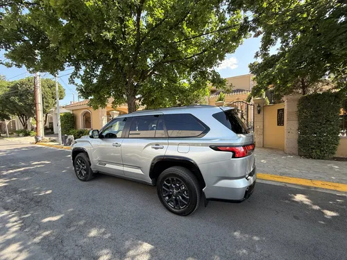 Toyota Sequoia 3.5 Hev Platinum 4Wd