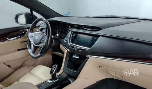 Imagen 8 de 10 de Cadillac Xt5 2017 3.6 Base Piel At
