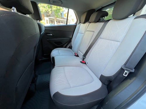 Imagen 12 de 25 de Chevrolet Tracker 2018 1.8 Ltz Unico Dueño, Caja Manual