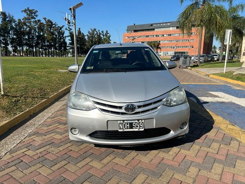 Toyota Etios 1.5 Xs