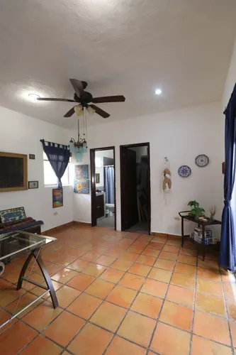 Residencia Con Paneles Solares, En Venta, En Temozón Norte