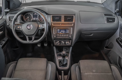 Imagen 8 de 25 de Volkswagen Suran Track 1.6 2018