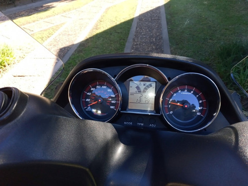 Imagen 5 de 14 de Kymco Downtown 300i