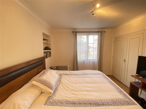 Casa En Venta De 3 Dorm. En Las Condes