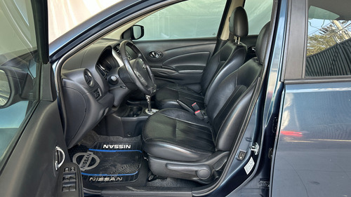 Nissan Versa 1.6 Exclusive L4 At