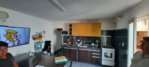 Imagen 1 de 10 de Vivienda Familiar Con Local