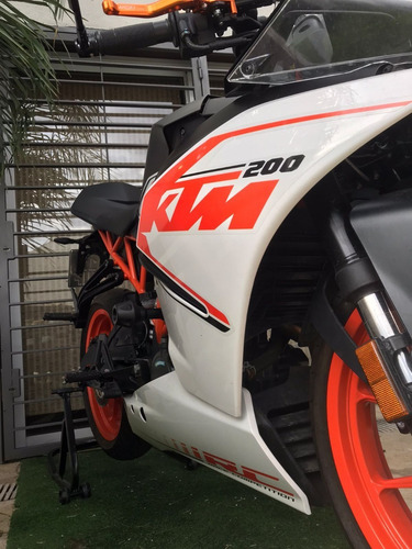 Imagen 2 de 14 de Ktm 200