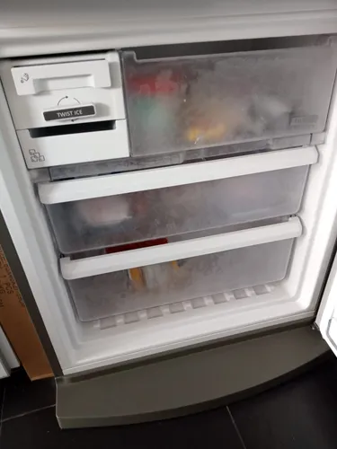 Nevera Whirlpool Congelador Inferior No Frost (Usado)
