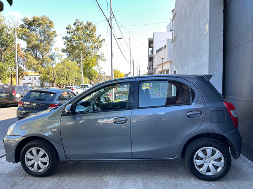 Toyota Etios 1.5 Xs