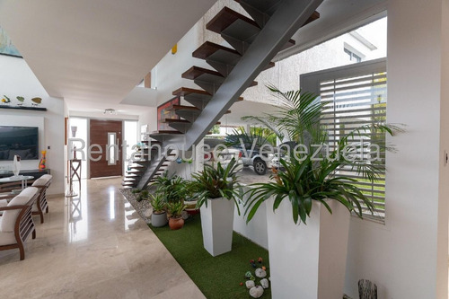 Casa En Alquiler Lomas De La Lagunita Mls# 25-12830 Em