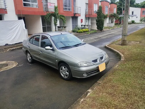 Renault Megane 1.6 Unique