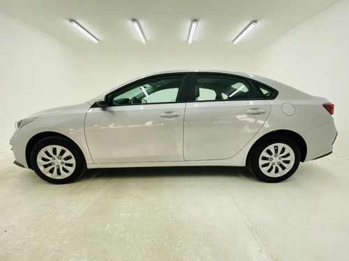 Kia Forte 2.0 L At