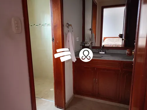 Casa En Niveles En Venta En Nicolás De Federmann 3 Habitaciones , 2 Estudios