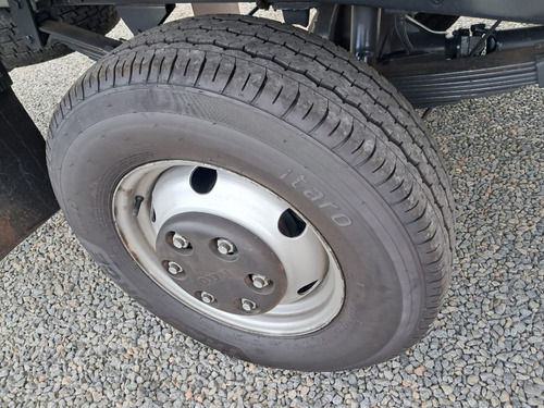 Iveco Daily Chasis 3.0 35S14 3750 Cab. Dupla 4P