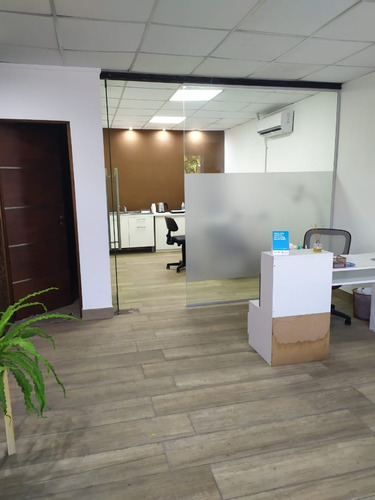 Imagen 2 de 4 de Implante Dental + Pilar + Corona De Porcelana. Lomas De Z.