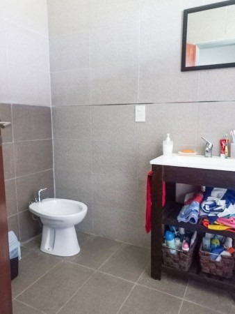 Imagen 7 de 8 de Uribelarrea - Casa Quinta En Venta